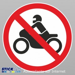 Stationnement interdit aux motos