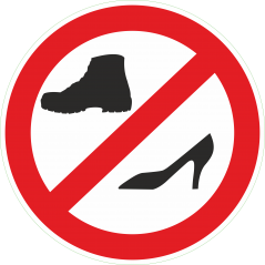 Chaussures interdites